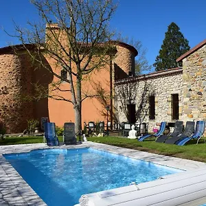 Bed and breakfast Chateau Des Aiguilles, Saint-Rémy-de-Chargnat